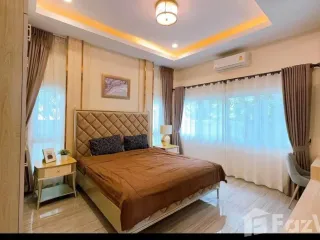 À vendre et à louer 3 chambres maison à Bang Lamung, Chonburi