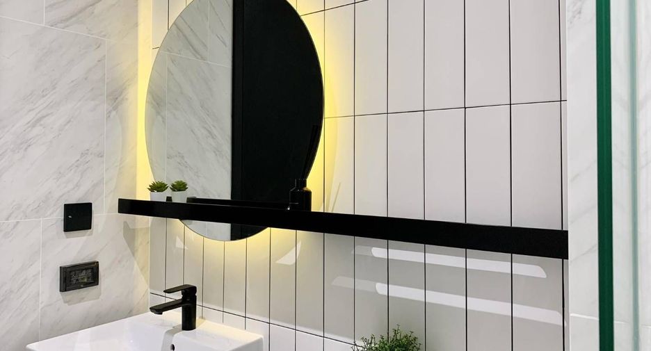 For sale studio condo in Khlong San, Bangkok