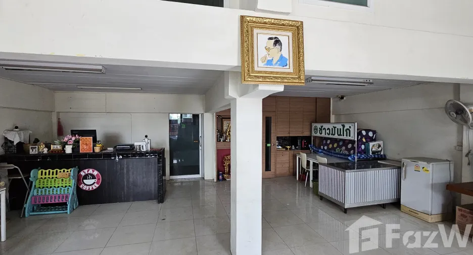 For sale 9 bedrooms retail Space in Bang Khae, Bangkok