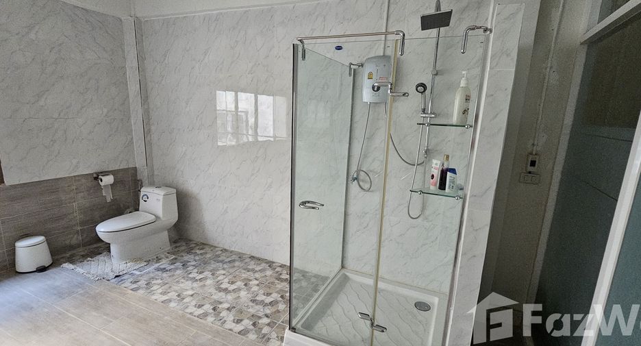 For sale 9 bedrooms retail Space in Bang Khae, Bangkok