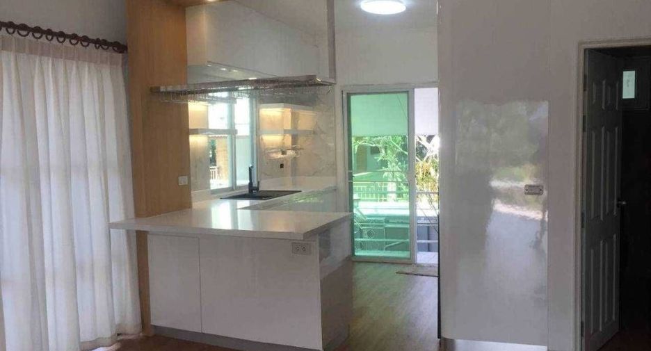 Продажа и аренда 7 спальни вилла в Банг Ламунг, Чонбури