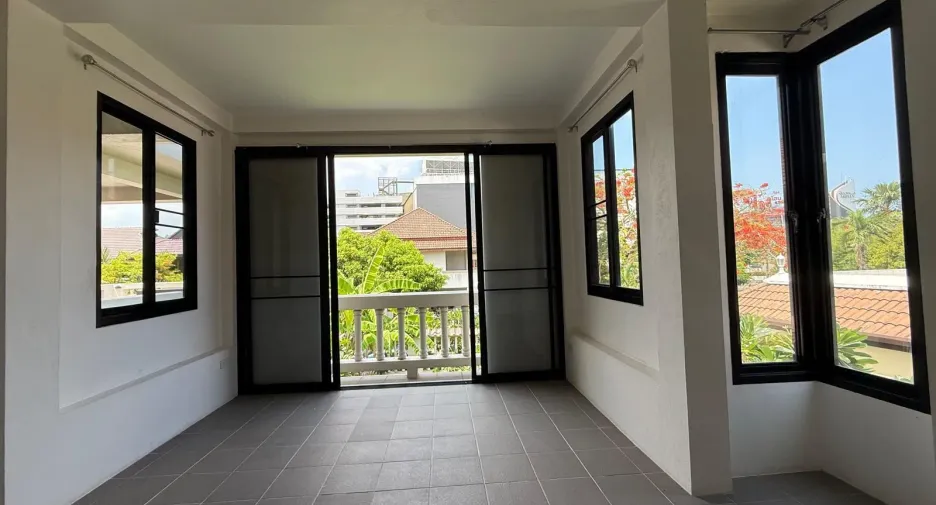 出售 和 出租 4 卧室 独立屋 在 Phuket Town, 普吉