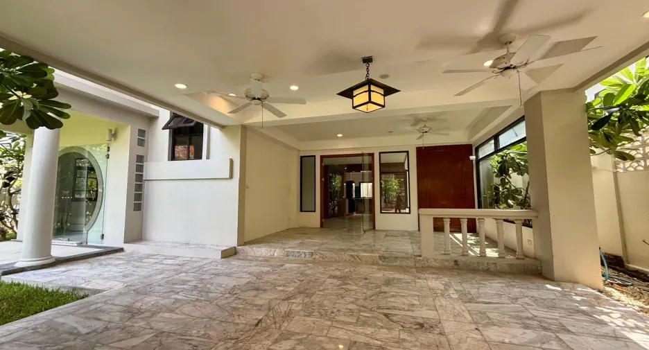出售 和 出租 4 卧室 独立屋 在 Phuket Town, 普吉