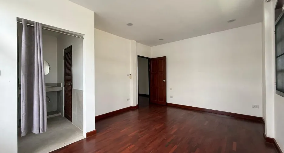 出售 和 出租 4 卧室 独立屋 在 Phuket Town, 普吉