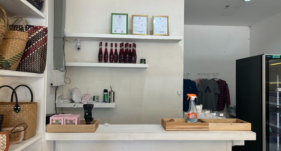 For sale and for rent retail Space in Bang Lamung, Chonburi