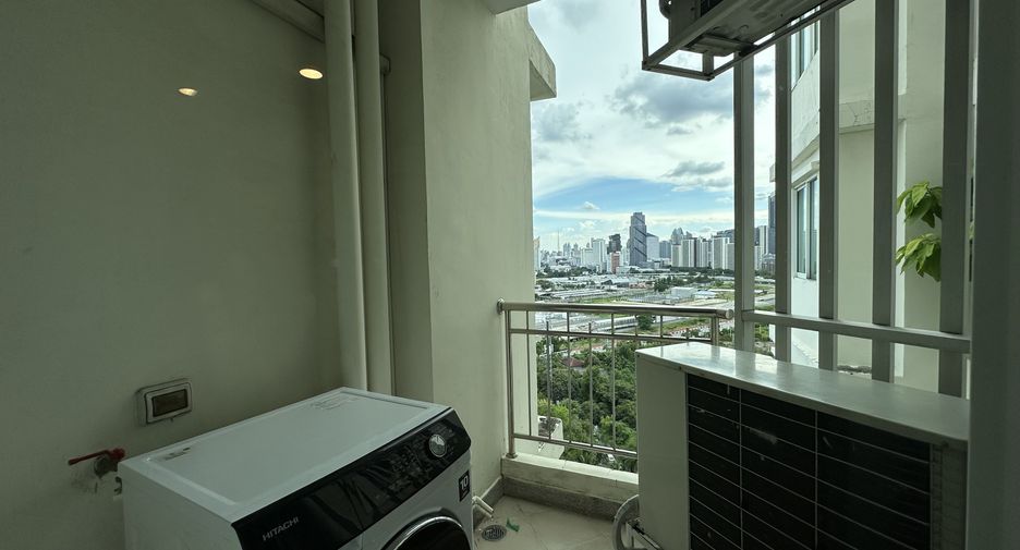 For sale and for rent 2 bedrooms condo in Huai Khwang, Bangkok