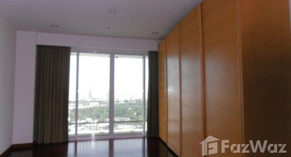 For sale 3 bedrooms condo in Pathum Wan, Bangkok
