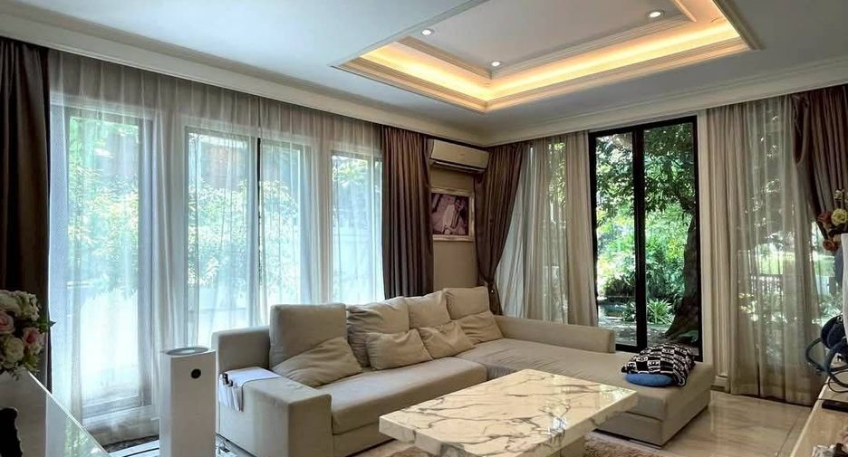 For sale 6 bedrooms house in Taling Chan, Bangkok