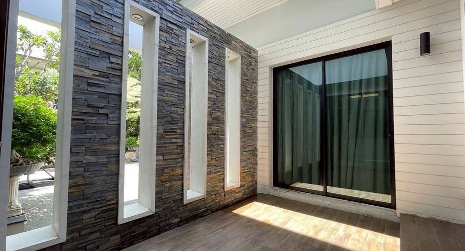For sale 6 bedrooms house in Taling Chan, Bangkok