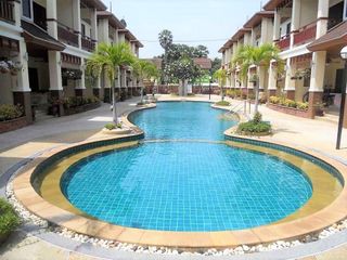 For sale and for rent 3 bedrooms townhouse in Cha Am, Phetchaburi