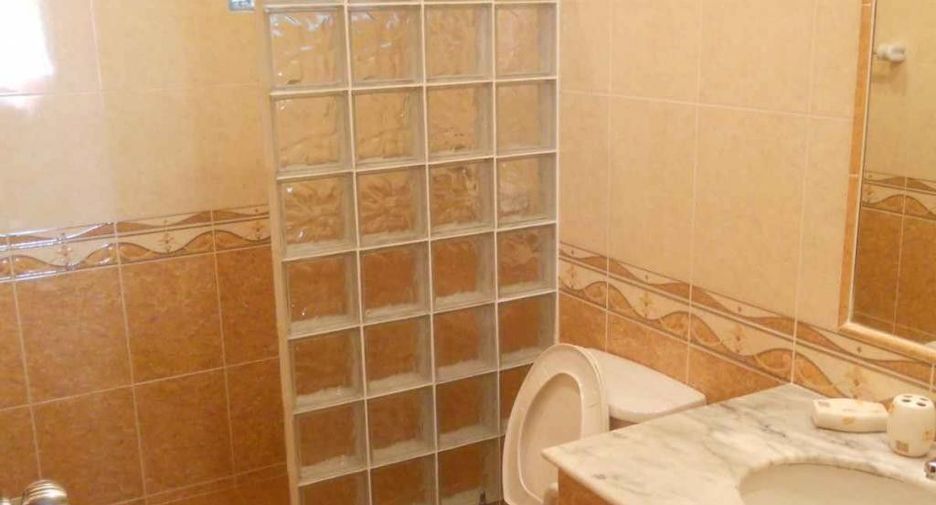 Reihenhaus zum Kauf und zur Miete mit 3 Zimmer in Cha Am, Phetchaburi