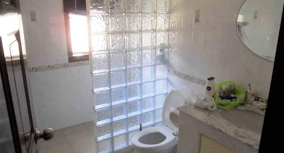 Reihenhaus zum Kauf und zur Miete mit 3 Zimmer in Cha Am, Phetchaburi