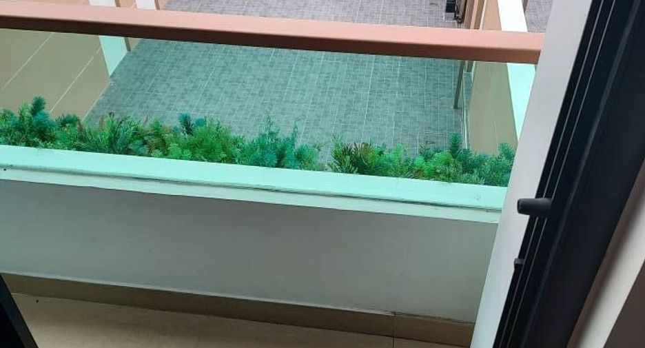 Продажа 4 спальни таунхаус в Пхаси Чароен, Бангкок