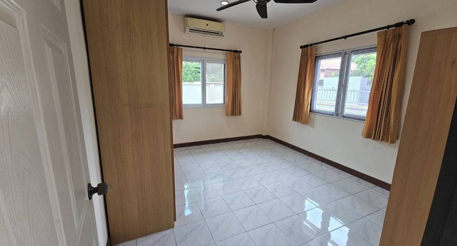 For rent 2 bedrooms house in Bang Lamung, Chonburi
