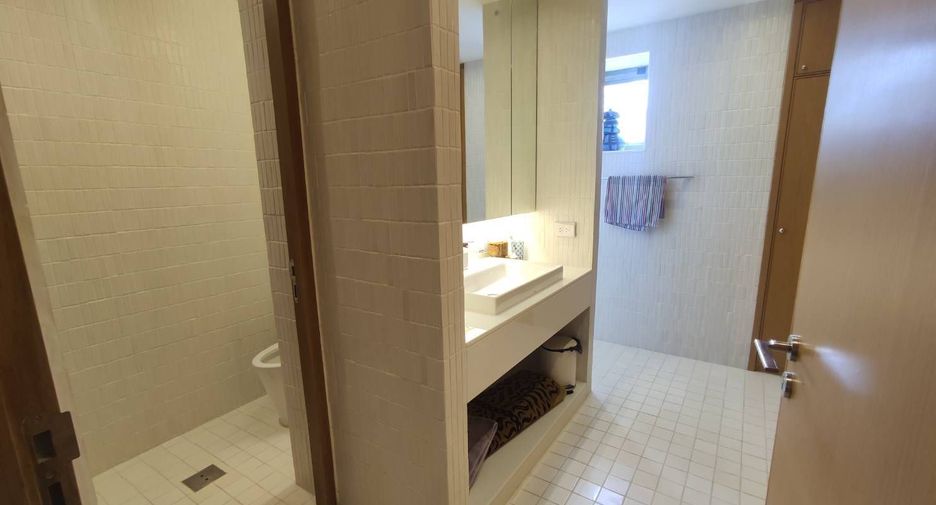 For sale 3 bedrooms condo in Sathon, Bangkok