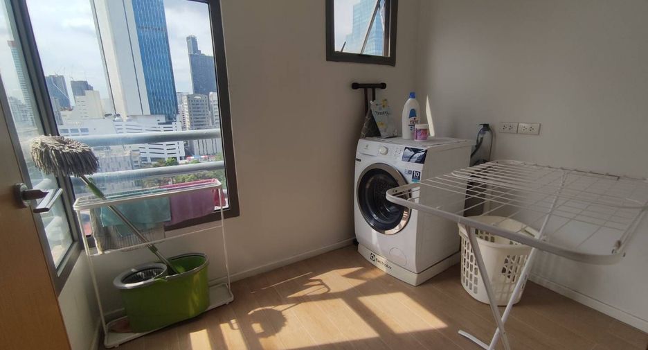 For sale 3 bedrooms condo in Sathon, Bangkok