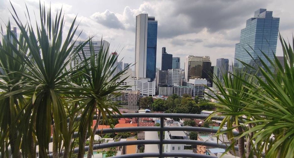 For sale 3 bedrooms condo in Sathon, Bangkok