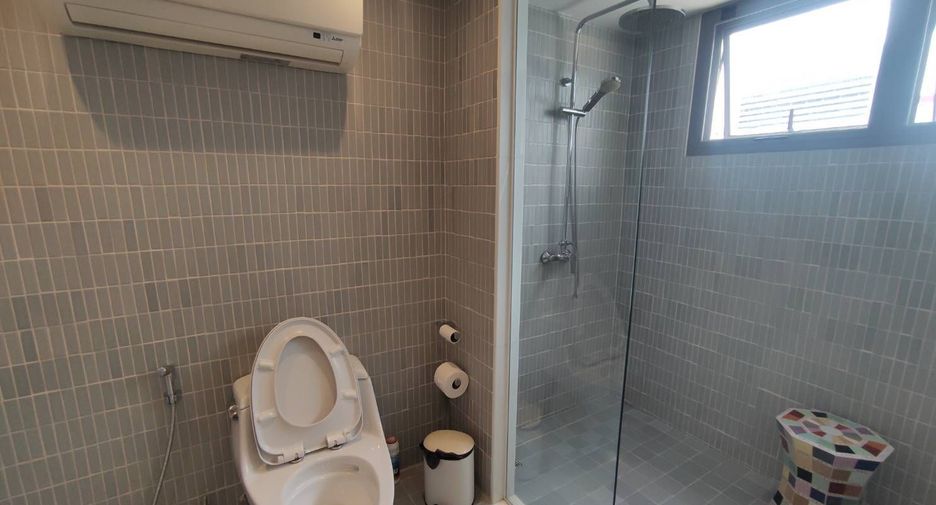 For sale 3 bedrooms condo in Sathon, Bangkok