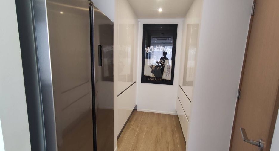 For sale 3 bedrooms condo in Sathon, Bangkok