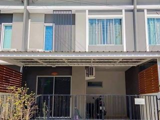 For Rent 3 Bedroom Townhouse In Mueang Phuket
