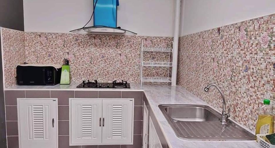 Reihenhaus zum Kauf und zur Miete mit 3 Zimmer in Mueang Phuket, Phuket