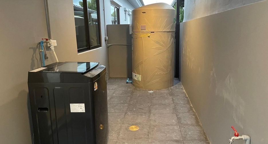 For rent 2 bedrooms townhouse in Thalang, Phuket