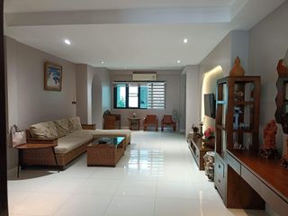 出售 5 卧室 独立屋 在 Wang Thong Lang, 曼谷