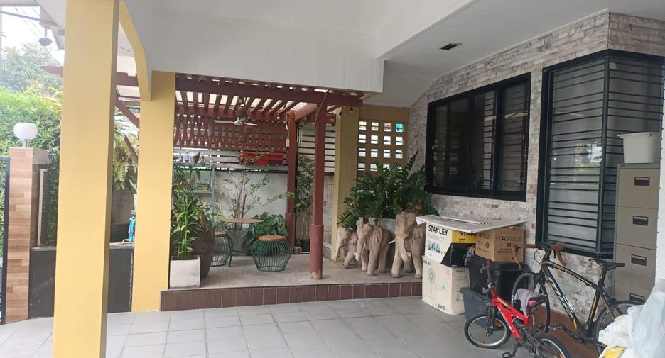 出售 5 卧室 独立屋 在 Wang Thong Lang, 曼谷