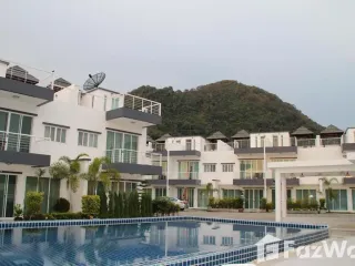 Casa adosada en venta de 2 habitaciones en Kathu, Phuket