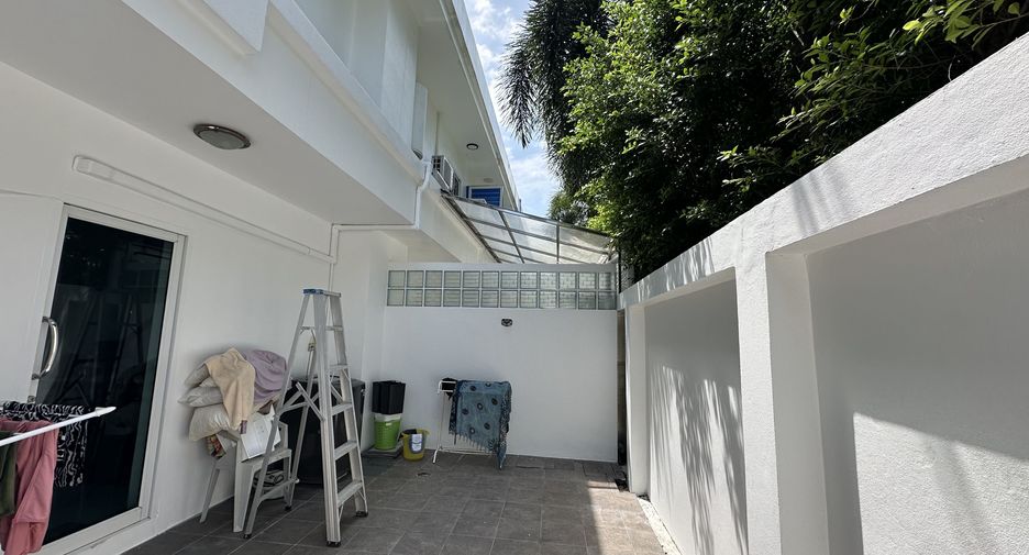 Reihenhaus zum Kauf mit 2 Zimmer in Kathu, Phuket