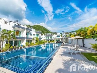 Casa adosada en venta de 2 habitaciones en Kathu, Phuket