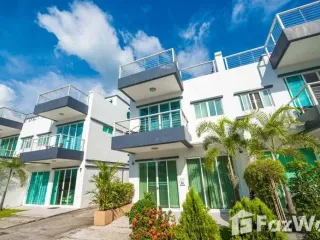 Casa adosada en venta de 2 habitaciones en Kathu, Phuket