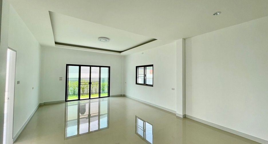 Haus zum Kauf mit 4 Zimmer in San Sai, Chiang Mai