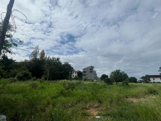 À vendre terrain à Hua Hin, Prachuap Khiri Khan