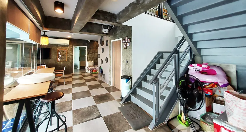 For sale 4 bedrooms condo in Ban Chang, Rayong