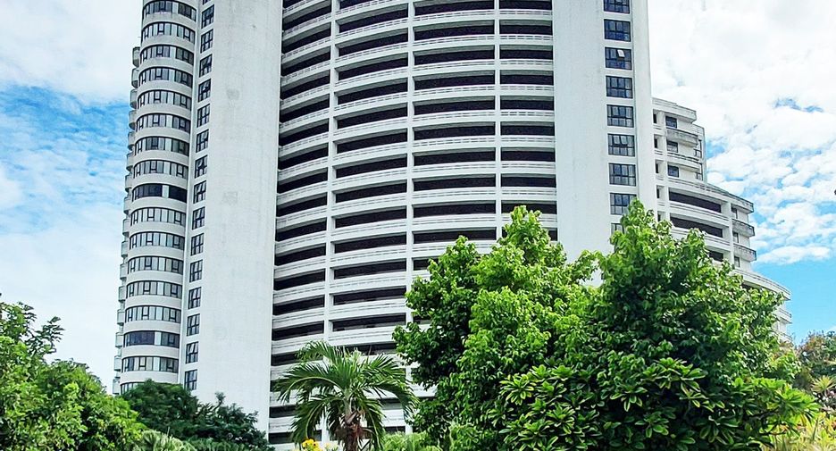 For sale 4 bedrooms condo in Ban Chang, Rayong