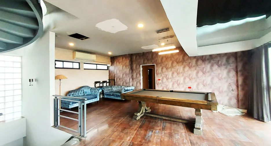 For sale 4 bedrooms condo in Ban Chang, Rayong