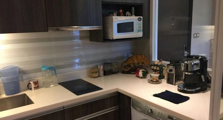 À vendre 1 chambre condo à Khlong Toei, Bangkok