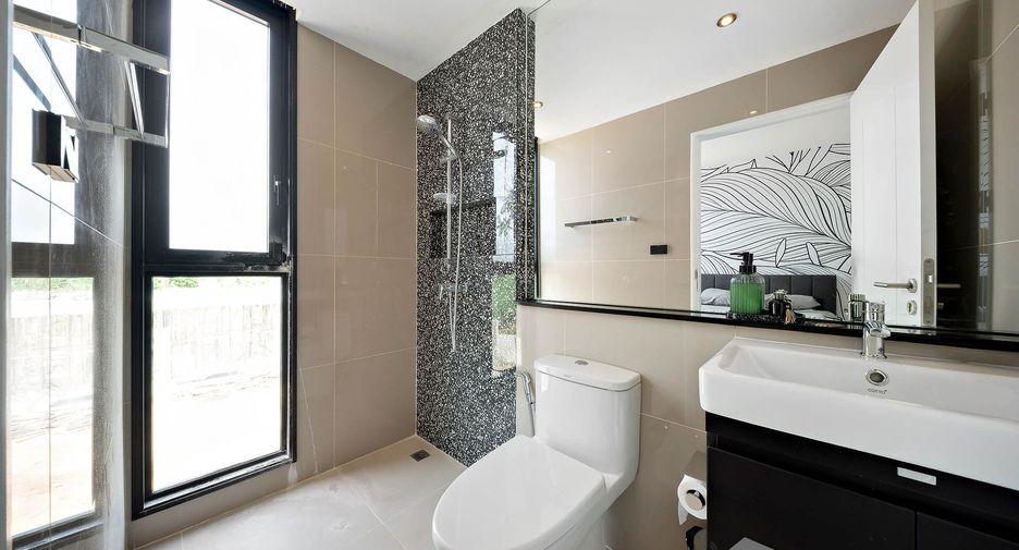 For sale 6 bedrooms house in Bang Lamung, Chonburi