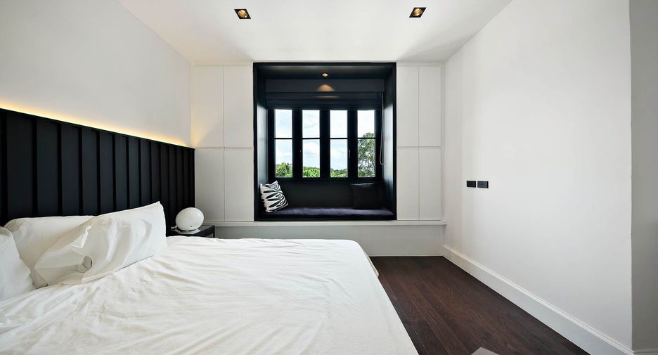 For sale 6 bedrooms house in Bang Lamung, Chonburi