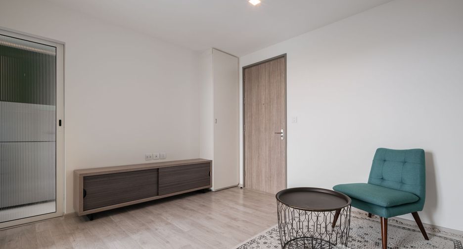 À vendre 1 chambre condo à Lat Phrao, Bangkok