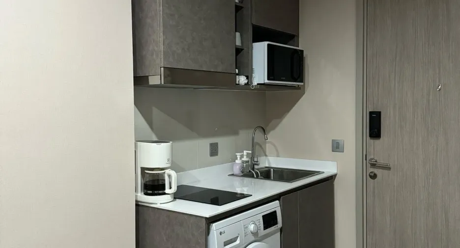 For sale and for rent 1 bed condo in Mueang Samut Prakan, Samut Prakan