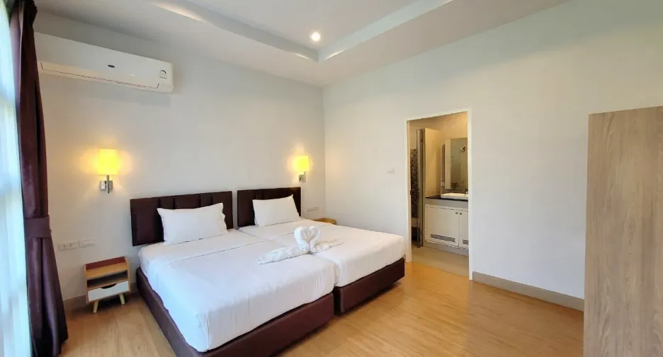 For rent 8 bedrooms villa in Hua Hin, Prachuap Khiri Khan