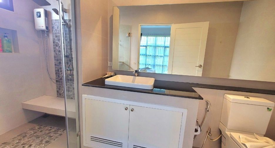 For rent 8 bedrooms villa in Hua Hin, Prachuap Khiri Khan