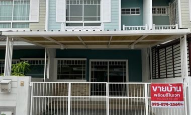 For sale 2 bedrooms townhouse in Phra Samut Chedi, Samut Prakan