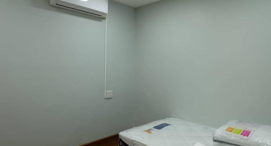 À vendre 2 chambres condo à Khlong Toei, Bangkok