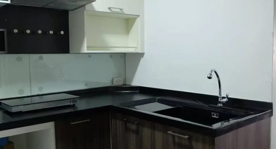 For sale 2 bedrooms condo in Khlong Toei, Bangkok