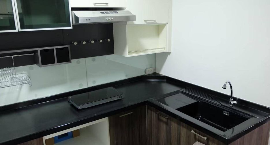 For sale 2 bedrooms condo in Khlong Toei, Bangkok
