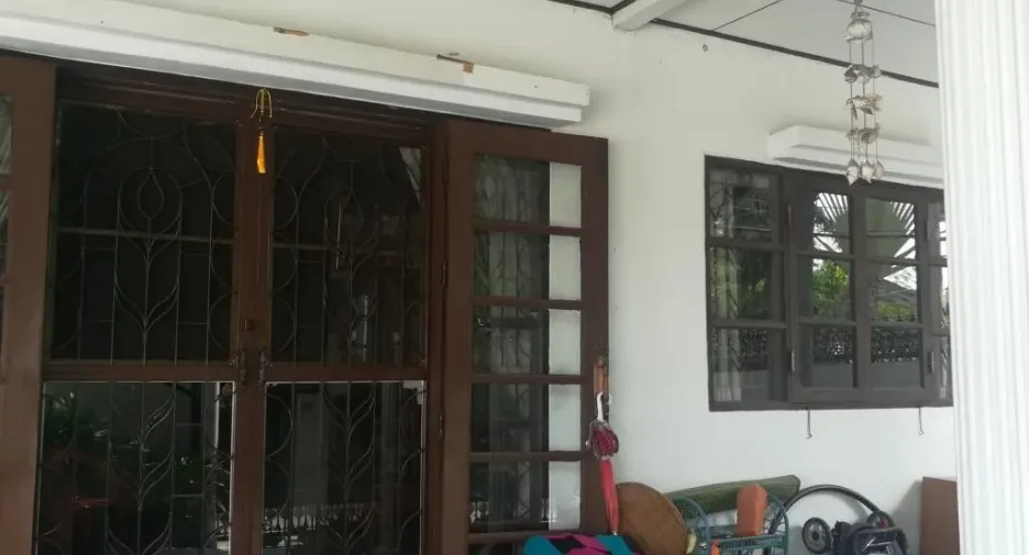 For sale 5 bedrooms house in Lat Phrao, Bangkok