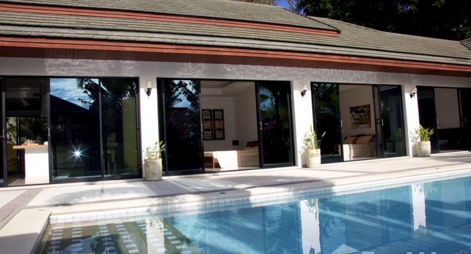 À louer 4 chambres villa à Mueang Phuket, Phuket